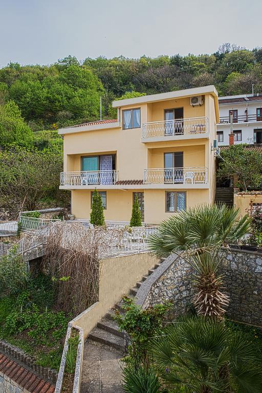 Pirate Backpackers Ulcinj Quarto foto