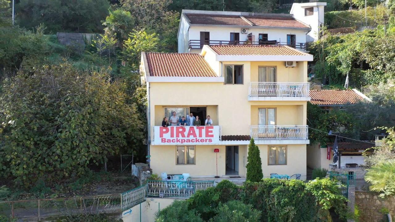 Pirate Backpackers Ulcinj Exterior foto